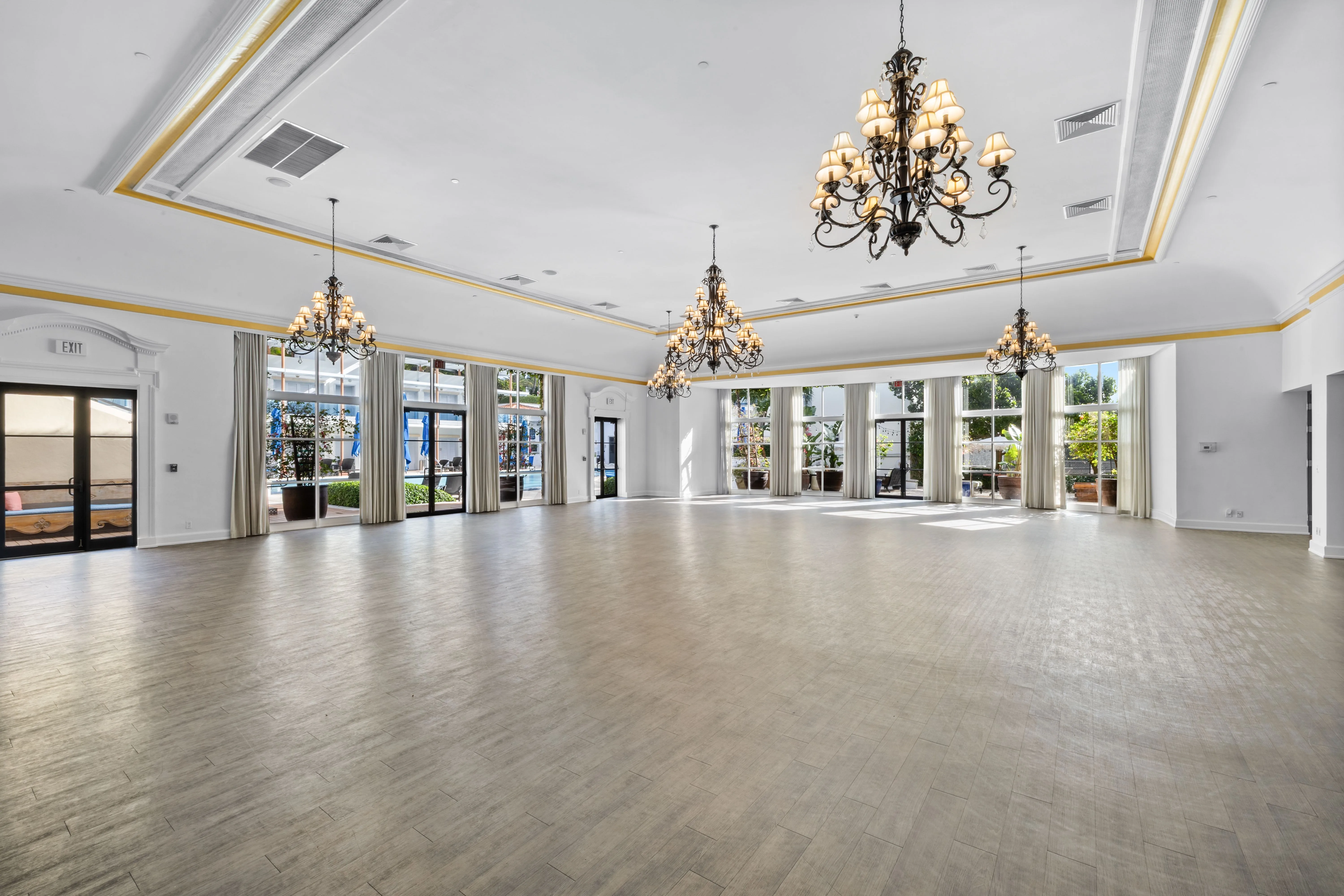 Corporate Event Planning at The Pelican Club: What Makes It Work for Galas and Fundraisers